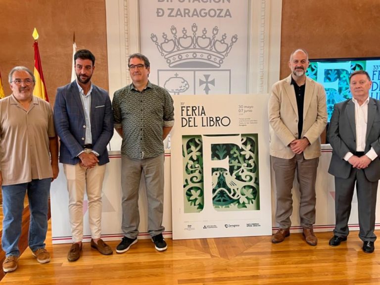 Zaragoza se prepara para la Feria del Libro con 500 autores y 77 casetas en el Parque Grande