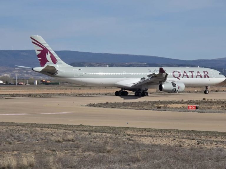 Aviones comerciales del Golfo Pérsico se refugian en Teruel huyendo de la guerra