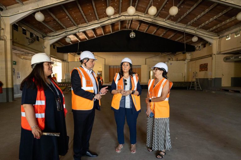 Zaragoza invertirá un millón de euros en reformar los pabellones de La Venta del Olivar y Movera