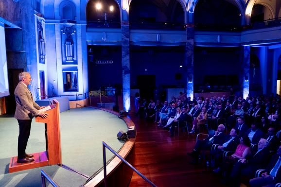 Azcón participa en la entrega de premios Empresa 2024 de CEOE