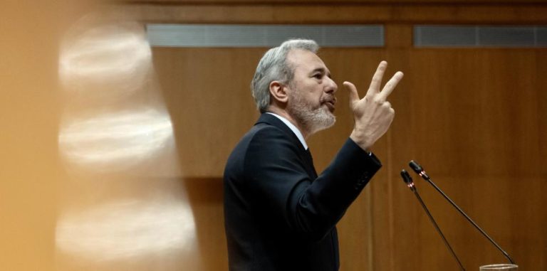PP y PSOE se lanzan críticas en el pleno sobre financiación