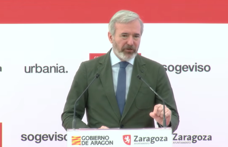 Azcón exige explicaciones a Pilar Alegría tras recuperar su promesa de dimitir por el caso del Parador de Teruel