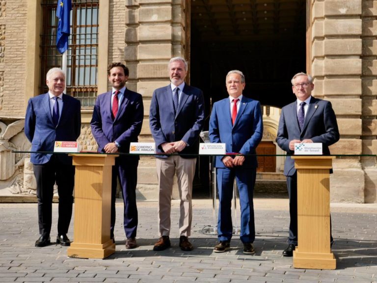 El Gobierno de Aragón y las Diputaciones provinciales firman un convenio de 64 millones de euros para frenar la despoblación
