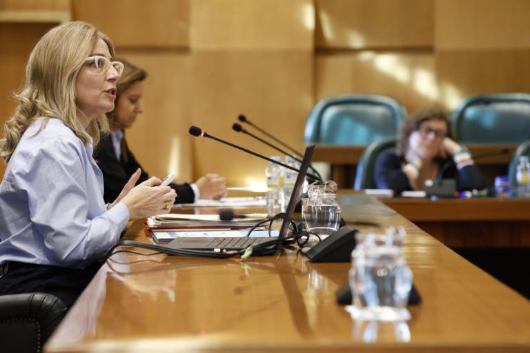 Zaragoza reducirá su deuda y aumentará la inversión en un 15% durante 2025