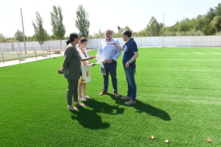 Zaragoza invertirá más de 150.000 Euros en la reforma del campo de fútbol y la creación de un nuevo parque infantil en San Juan de Mozarrifar