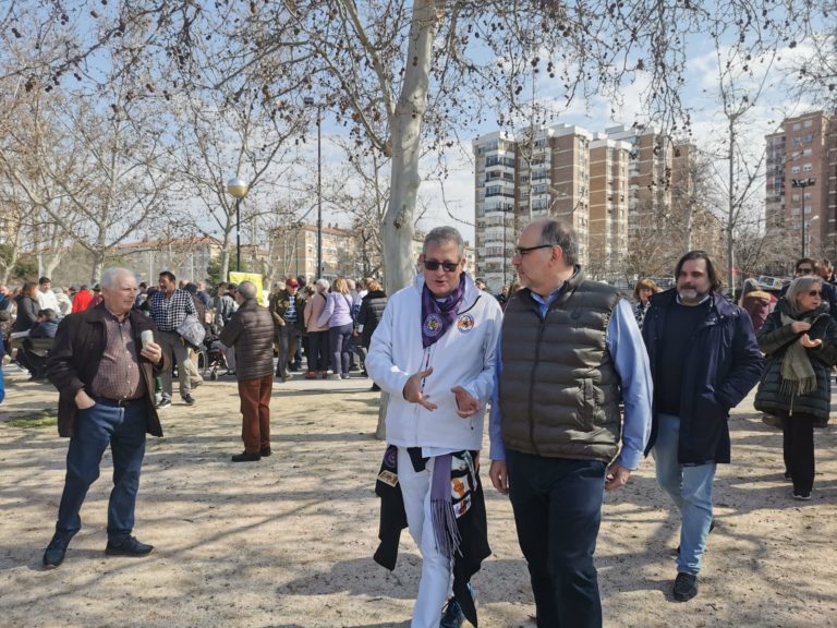 Cincomarzada multitudinaria: más de 100 colectivos celebran la fiesta en el parque Tío Jorge