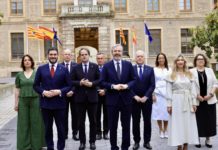 Los nuevos consejeros toman posesión de su cargo y celebran el primer consejo de Gobierno