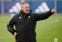 El Real Zaragoza tira de David Navarro como solución inmediata mientras se complica la opción JIM