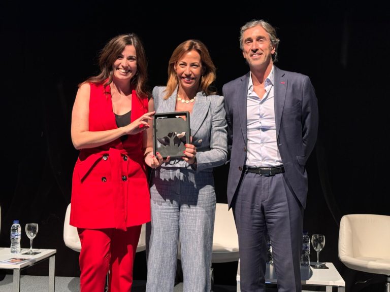 Zaragoza recibe el Premio Árbol por su estrategia de naturalización urbana