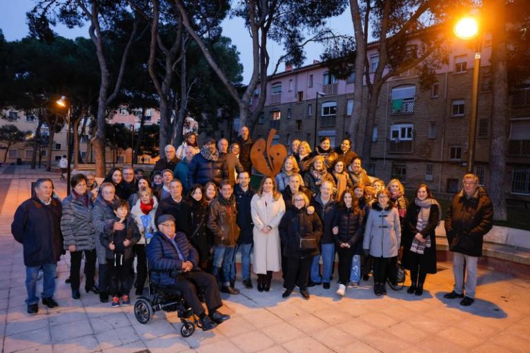 Zaragoza descubre una escultura con todo el corazón
