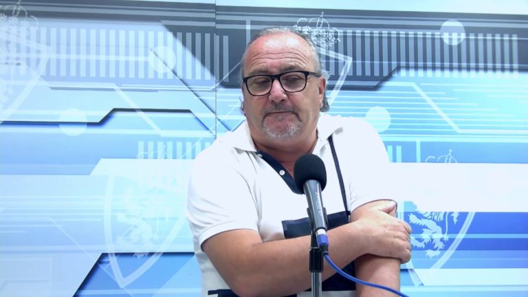 La pizarra de Óscar desvela el plan táctico de Ibai para el Real Zaragoza