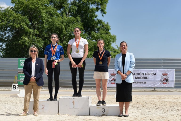 El volteo aragonés brilla en la CVOLN Vaulting Star Cup celebrada en La Abadía