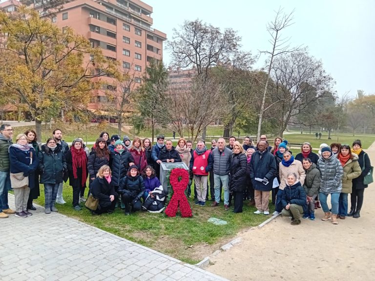 Zaragoza homenajea a las víctimas de SIDA