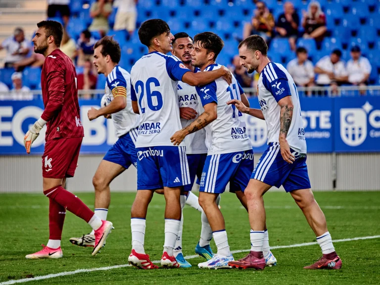 El Real Zaragoza remonta a la Real Sociedad B en el Memorial Carlos Lapetra