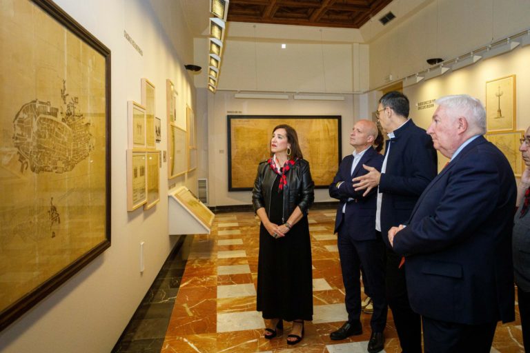El Palacio de Montemuzo acoge una exposición sobre la transformación urbanística de Zaragoza (1809-1939)