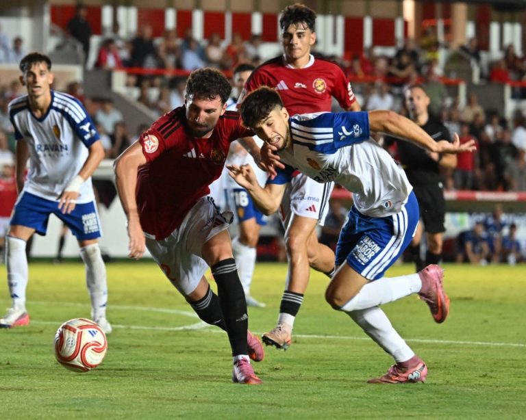 El Real Zaragoza comienza 1ª RFEF perdiendo en Tarragona pese a dominar de principio a fin (2-0)