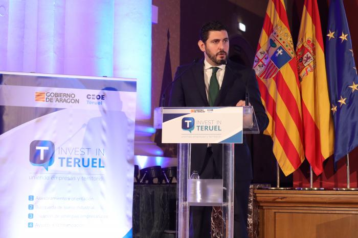 Nolasco reivindica mejoras para el bajo Aragón durante la clausura del «Invest in Teruel»