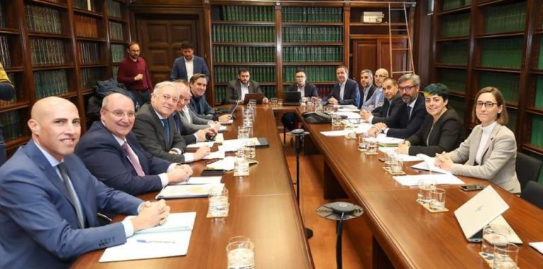 Los retrasos en las autovías, un mal endémico en Aragón