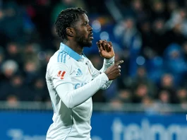 Paul Akouokou lesionado con un esguince de rodilla