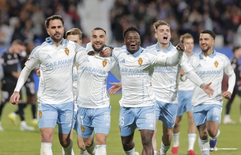 Del abismo a la esperanza: el Zaragoza encuentra vida ante el Almería
