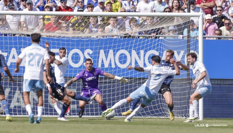 Una «bala» perdida ante el Ceuta: El Real Zaragoza desaprovecha el favor de sus rivales