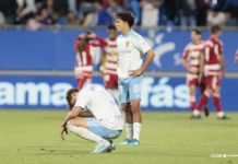 El Zaragoza cae en el descuento ante el Granada y se asoma aún más al abismo (0-1)