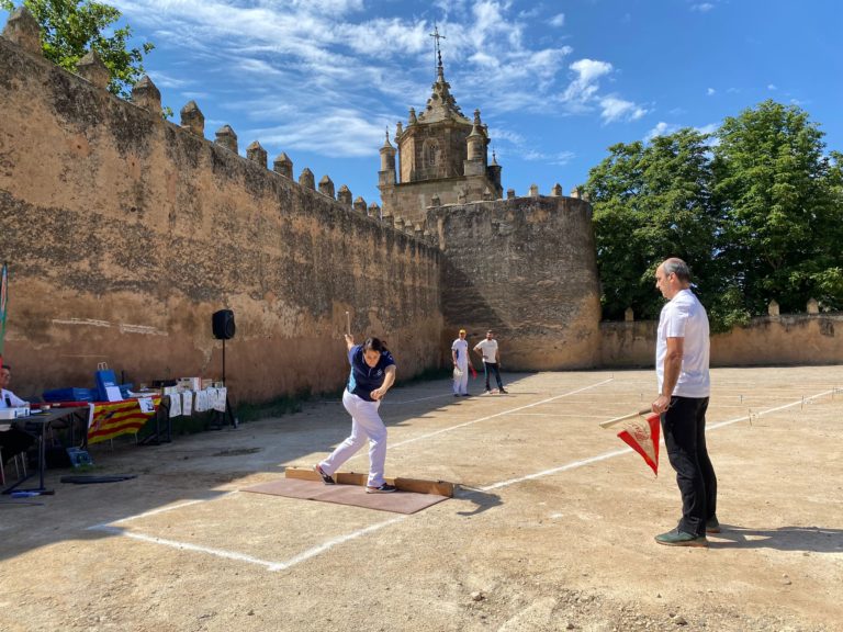 La barra aragonesa homenajea a Valeriano Bécquer en el monasterio de Veruela