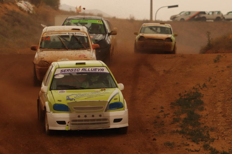El tiempo impide terminar el XVII Autocross de Monreal del Campo