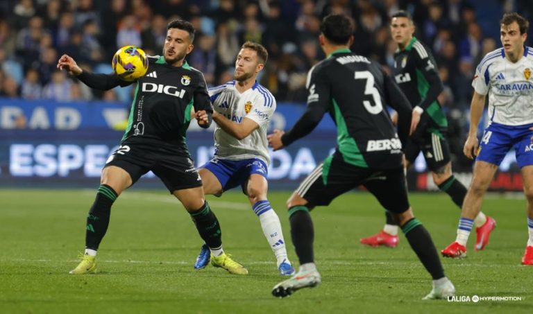 El arbitraje, el enemigo que encuentra al Real Zaragoza