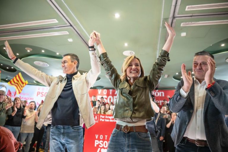 Pilar Alegría contrapone en Huesca “los recortes y privatizaciones del PP” frente a “la defensa de lo público” del PSOE
