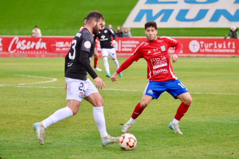 La SD Tarazona se impone al Zamora CF con un gol de Adrián Fuentes (1-0)