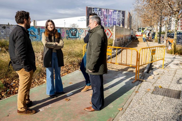 Comienzas las obras del carril bici en la calle Puebla de Híjar de San José