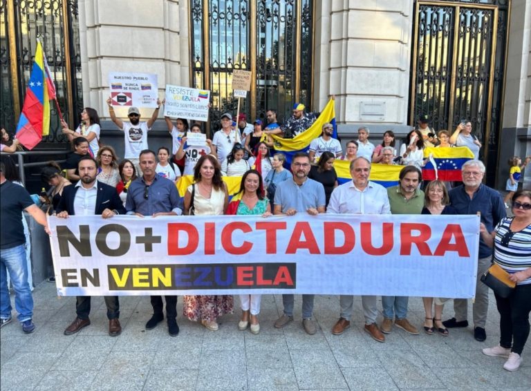 Zaragoza se suma a las concentraciones en apoyo a la democracia en Venezuela