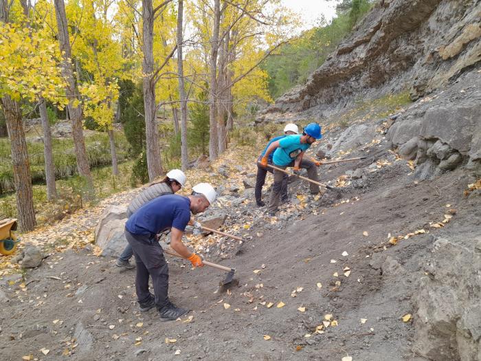 Jornada de puertas abiertas en el yacimiento “Río Alcalá” para explorar huellas de dinosaurios únicas